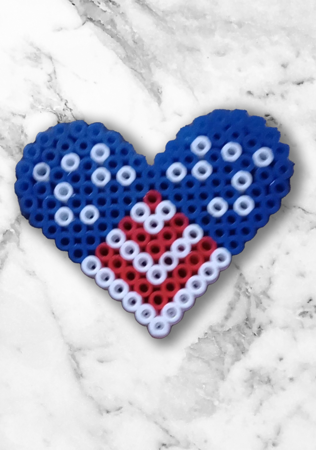 TINY USA AMERICAN FLAG PATRIOTIC HEART PERLER BEAD DESIGN